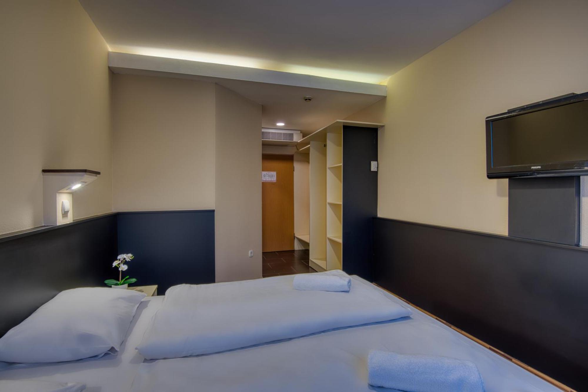 City Budget Hotel Budapest Ngoại thất bức ảnh